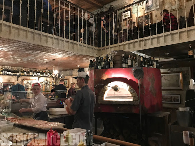 Ostannia Barykada, Kiev - yer altı restoranı, Sovyet dönemi atmosferi