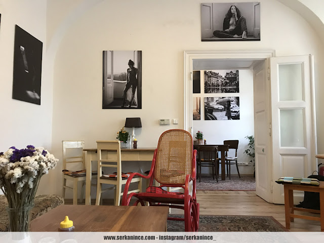 Tricafe Prag, fotoğraflık köşeleriyle dekoratif kafe iç mekanı